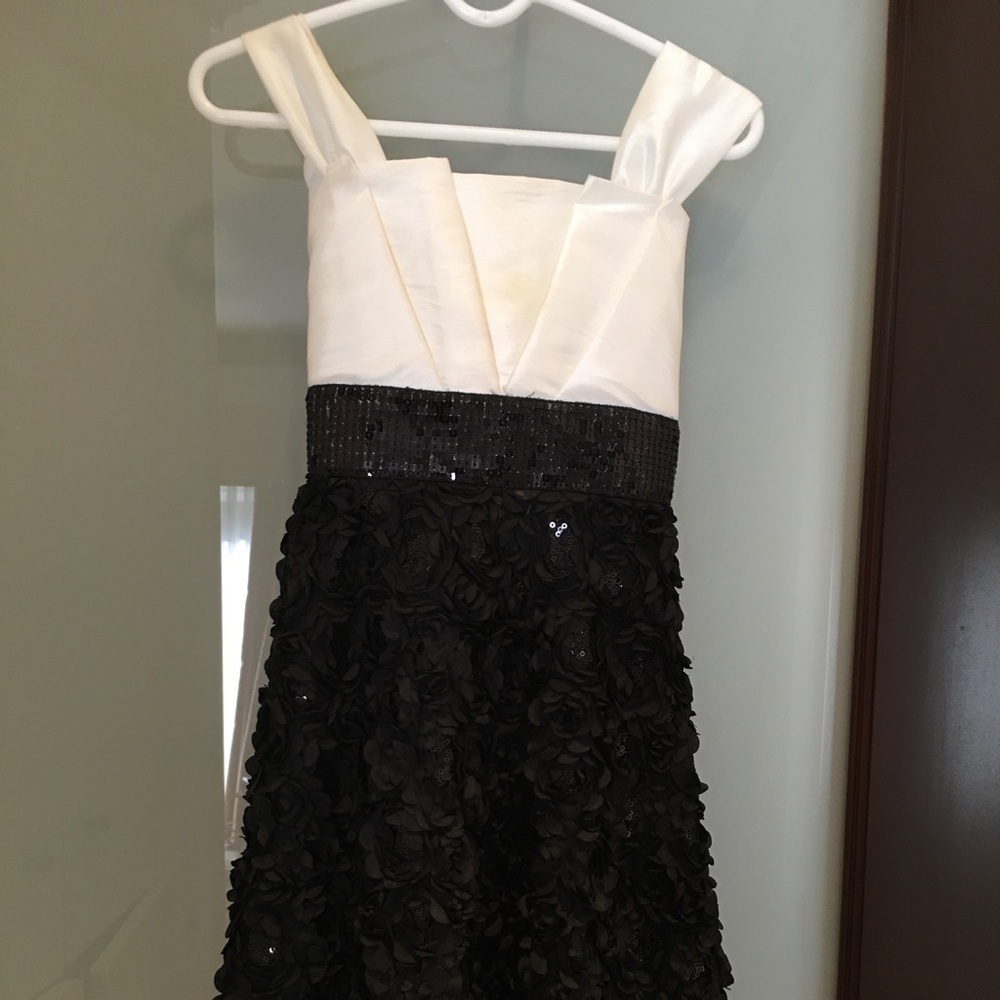 Beautiful special occasion dress for kids
